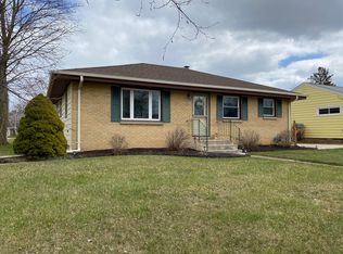 902 4th Ave, Grafton, WI 53024