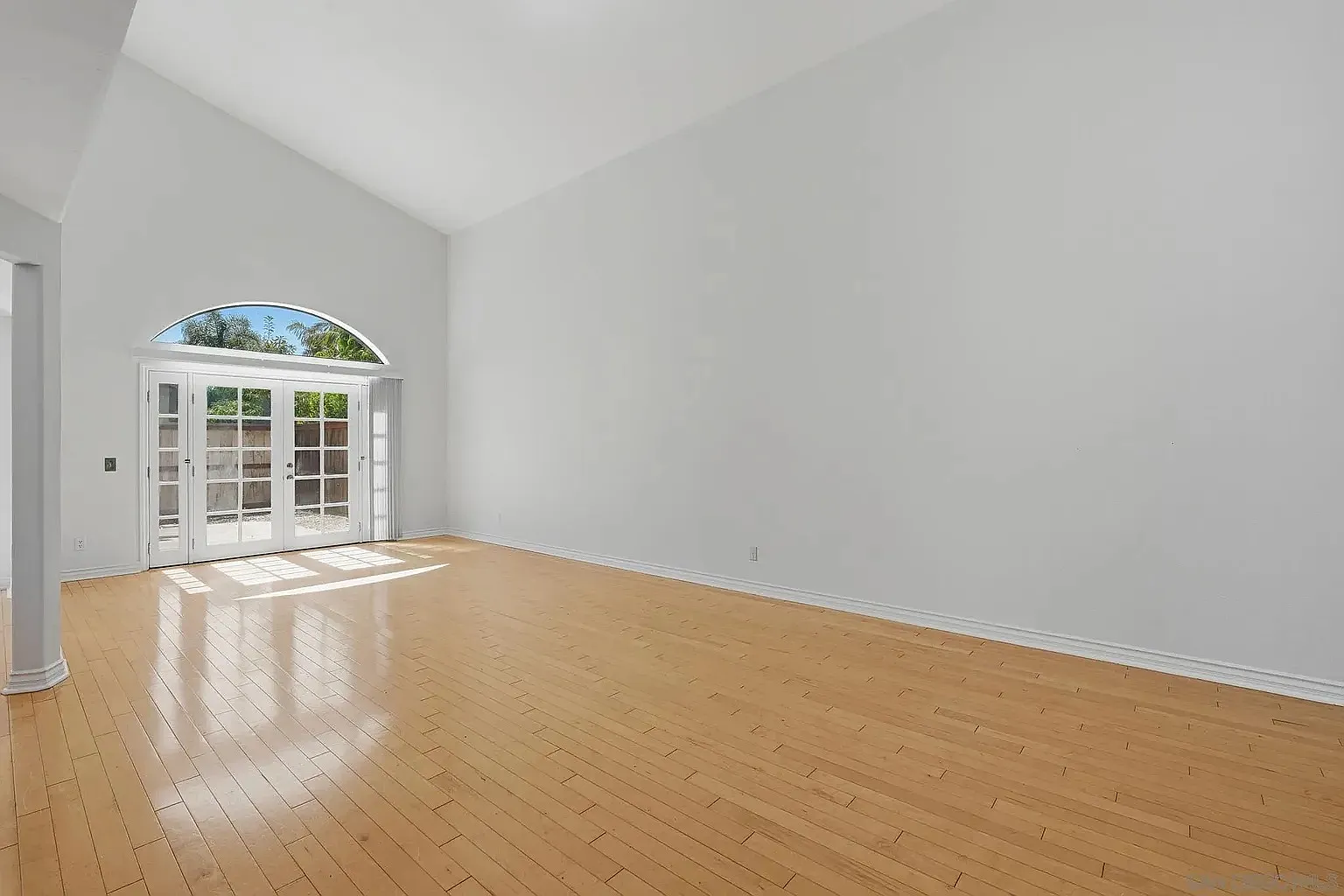 3511 Milford Pl — Photo 3