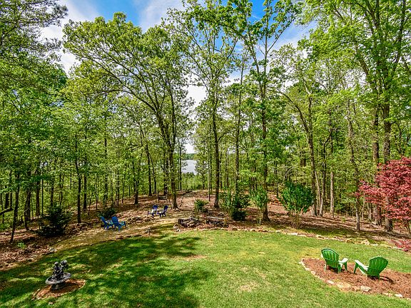 3rd image of 55 Moonbrook Dr