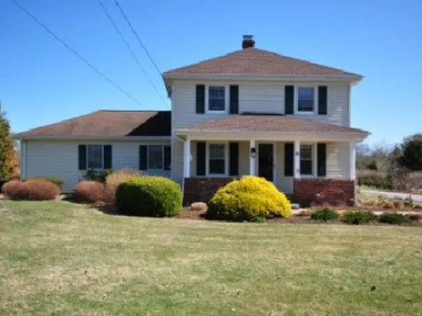 50 S Phillips Ave, Speonk, NY 11972