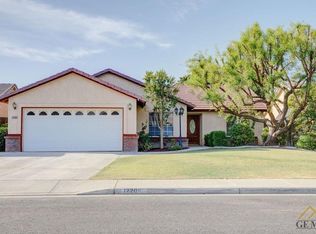 12206 Flat Iron Ct, Bakersfield, CA