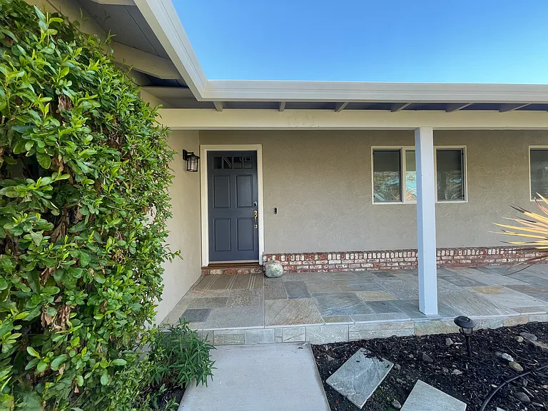 1671 Elwood Dr — Photo 4