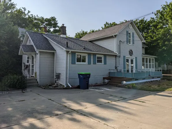 909 18th St, Bay City, MI 48708