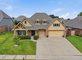 13404 S 20th Ct, Bixby, OK 74008