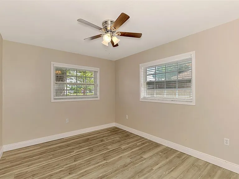 5520 Hayden Blvd — Photo 33