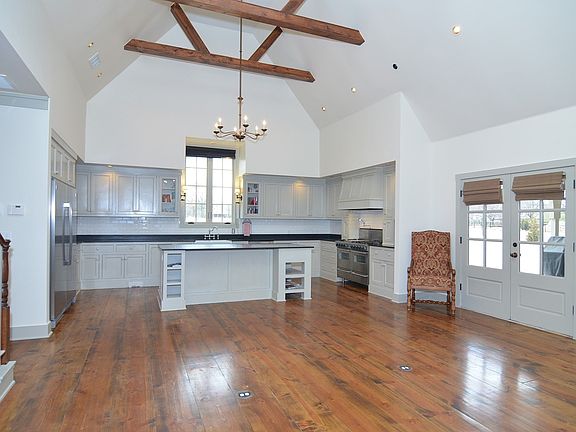 Ebony quartz countertop