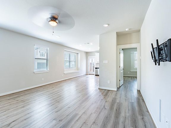 5th image of 147A Waterside Rd #A