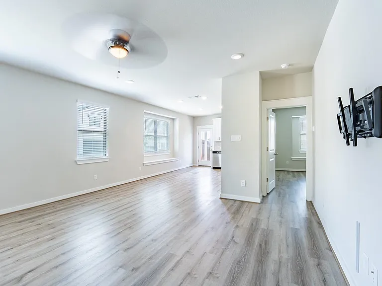 147 Waterside Rd #A — Photo 5