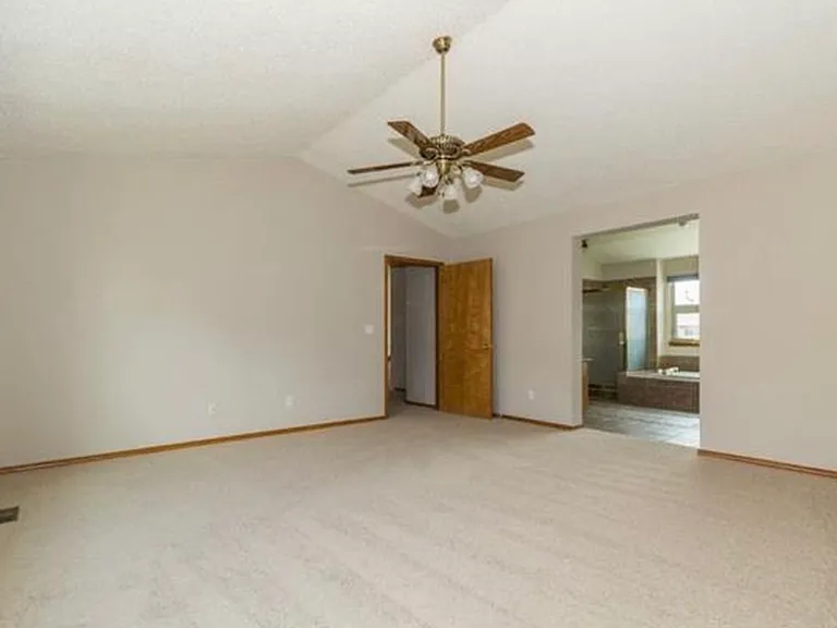 15425 Holbein Dr — Photo 17