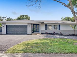 810 SW 69th Ter, Plantation, FL 33317