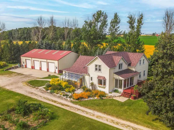 N5963 County Road Y, Hilbert, WI 54129