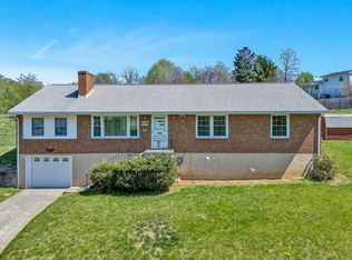 1177 Jeters Chapel Rd, Vinton, VA 24179