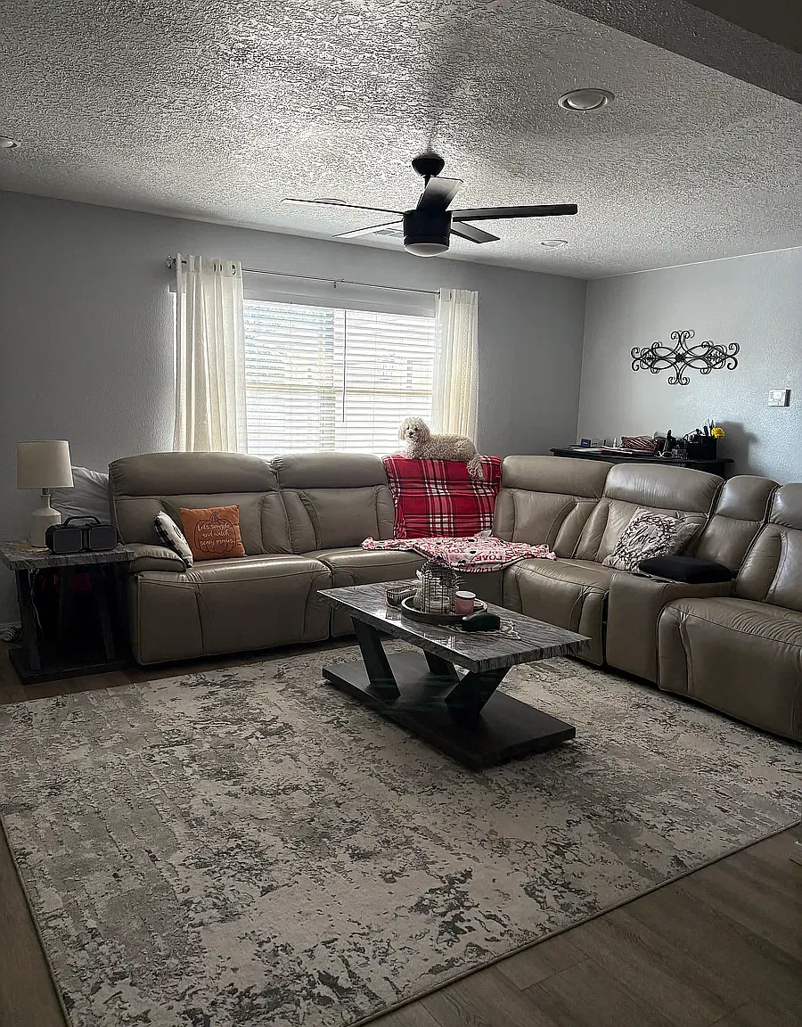 3 bed, 2588 sqft, $2,895 — Photo 1