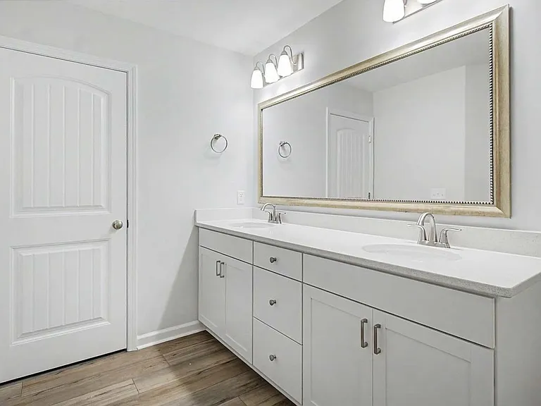 160 Spring Hill Dr — Photo 20
