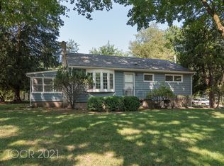 821 Wyckoff Ave, Wyckoff, NJ 07481