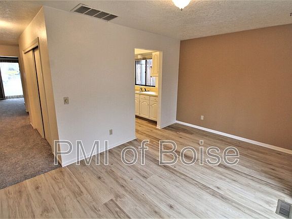 5th image of 7201 W Amity Rd