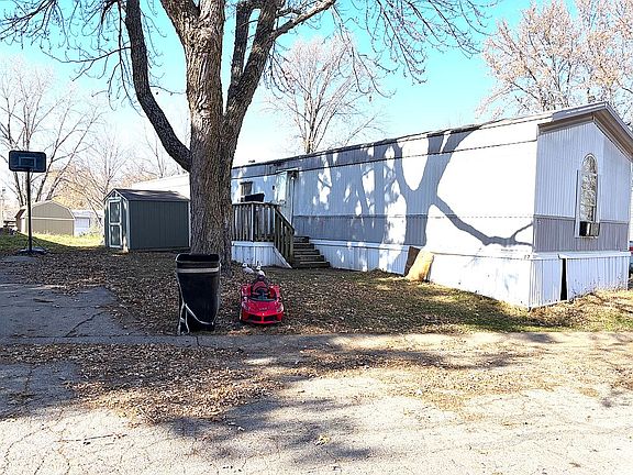 3rd image of 17 Jasmine Ln