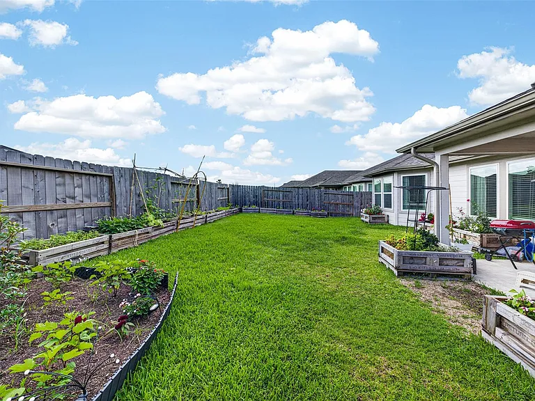 6342 Buffalo Bend Ln — Photo 35