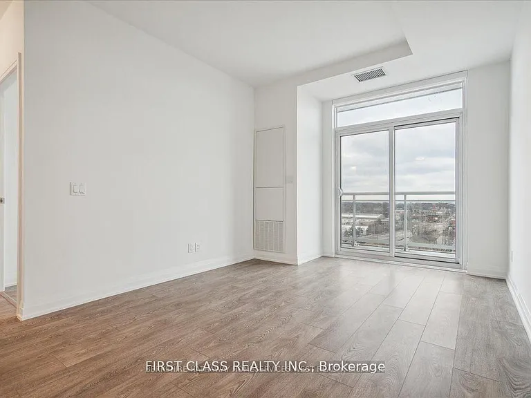 286 Main St #913 — Photo 13