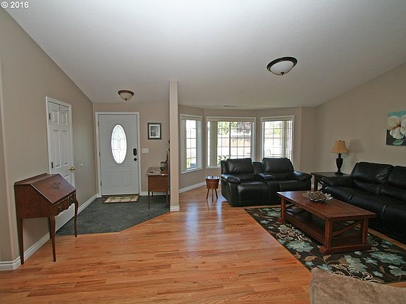 3rd image of 2316 NW 8th Ave