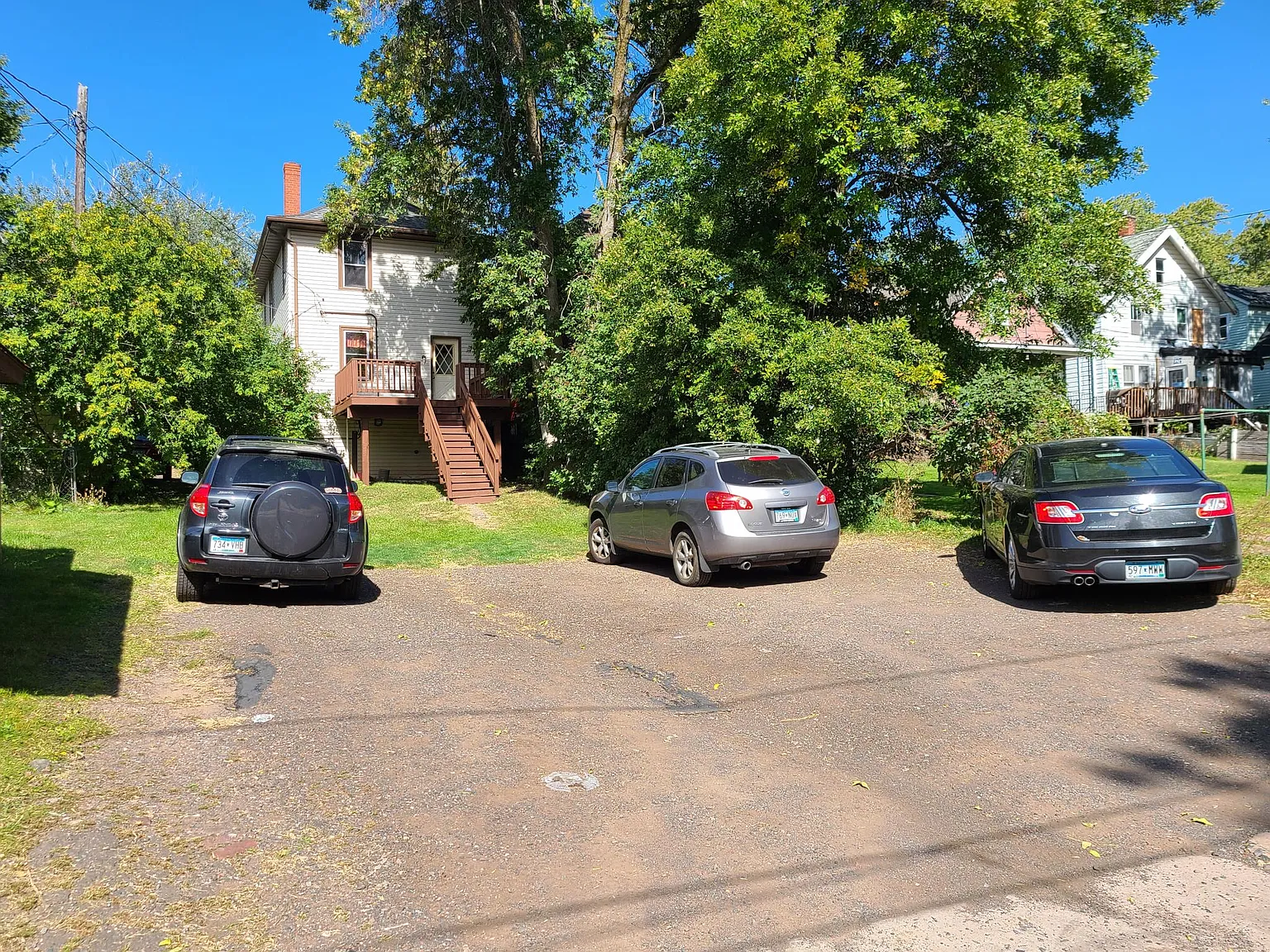 5 bed, 10 sqft, $2,975 — Photo 2