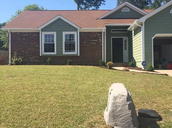 2625 Idlebrook Cir, Midway Park, NC 28544