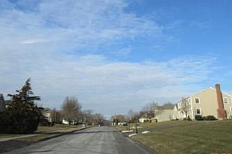 1st image of 9 Westfort Dr