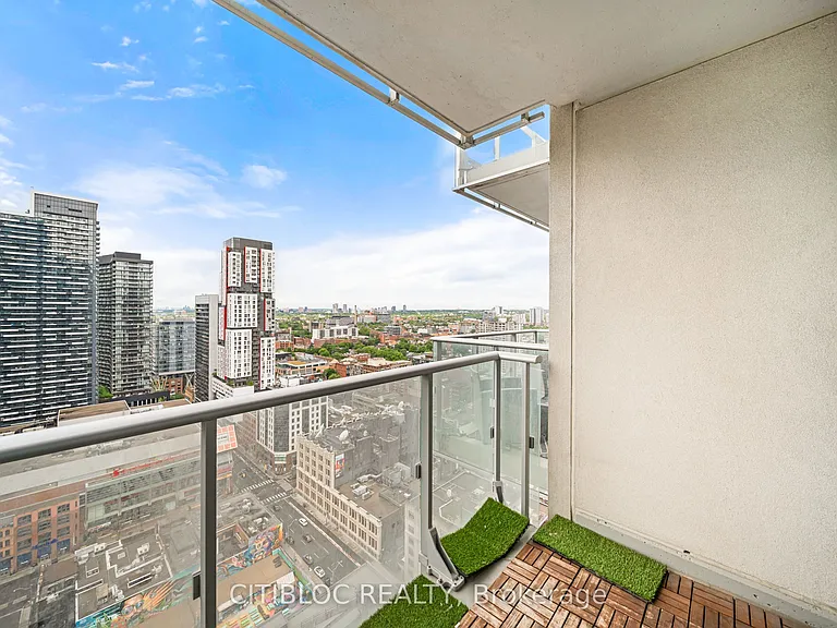 30 Nelson St #2807 — Photo 27