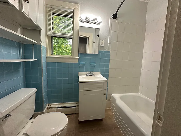 10 Rollins Rd — Photo 8