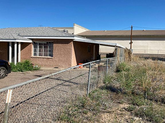 3rd image of 408 E 7th St