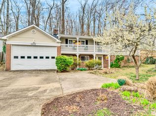 4415 Elmwood Dr, Alexandria, VA 22310