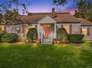 929 Freedom Plains Rd, Poughkeepsie, NY 12603