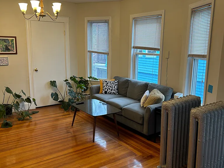 24 Burnham St #2 — Photo 3