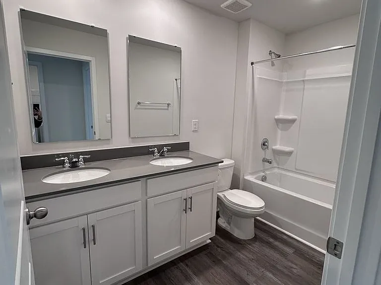 659 13th Avenue Dr NE — Photo 7