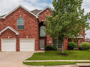 5904 Lantern Ln, Grand Prairie, TX 75052