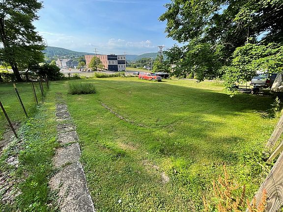 5th image of 190 Meadville Pike