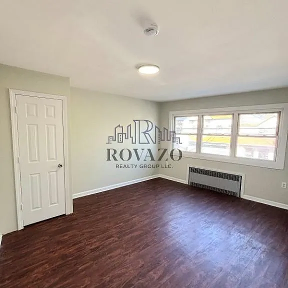 809 Summer Ave #2 — Photo 3