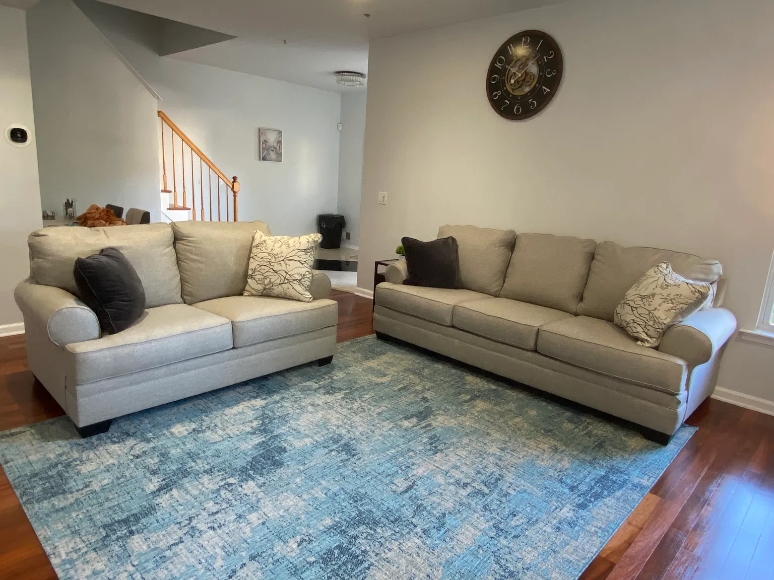 3 bed, 2.5 bath, 2000 sqft, $3,500 — Photo 2