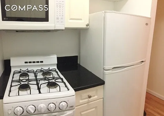 Rented by Compass | media 28