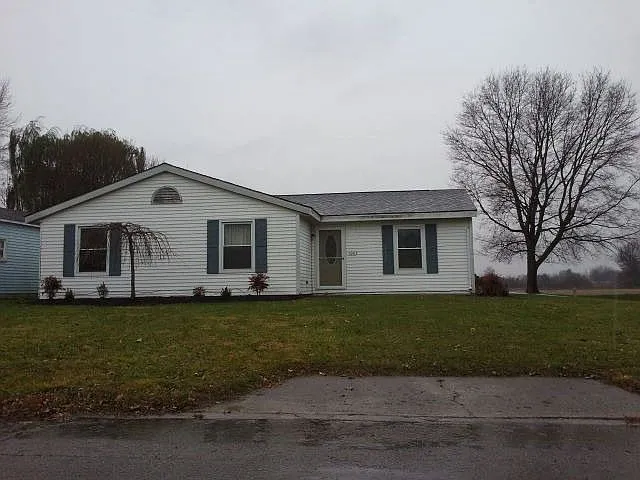 1063 Colonial Ave photo 1