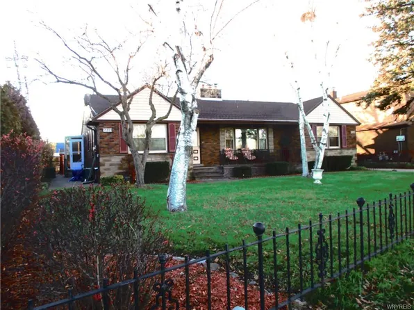 721 Hyde Park Blvd, Niagara Falls, NY 14301