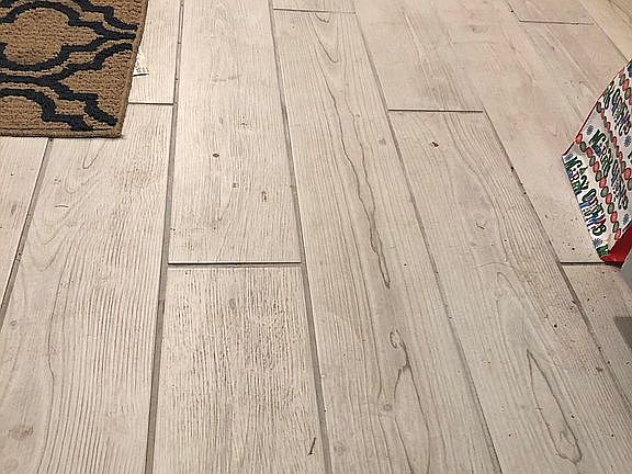 Mud rm plank porcelain tile