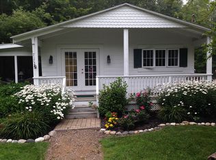 7173 Orchard Dr, South Haven, MI 49090