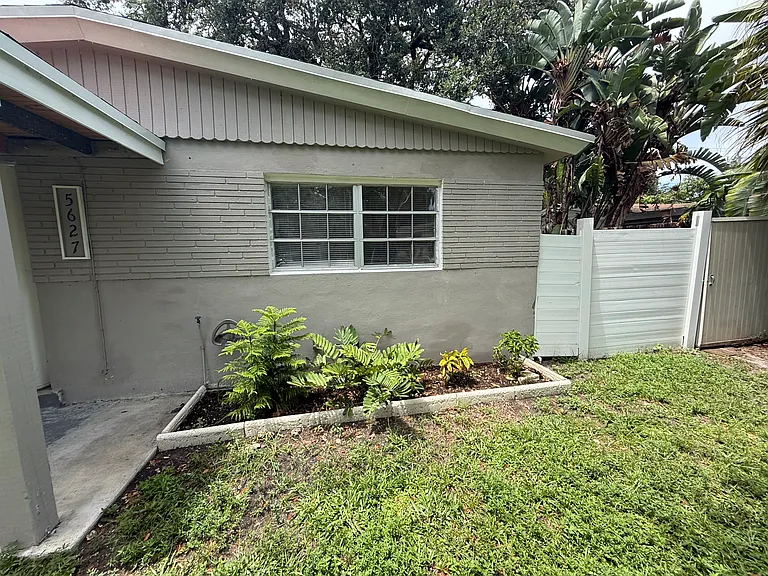 5627 Simms St — Photo 48