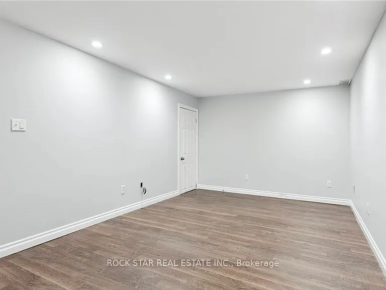 159 Henhoeffer Cres — Photo 28