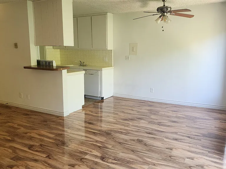 3840 Inglewood Blvd #16 — Photo 7