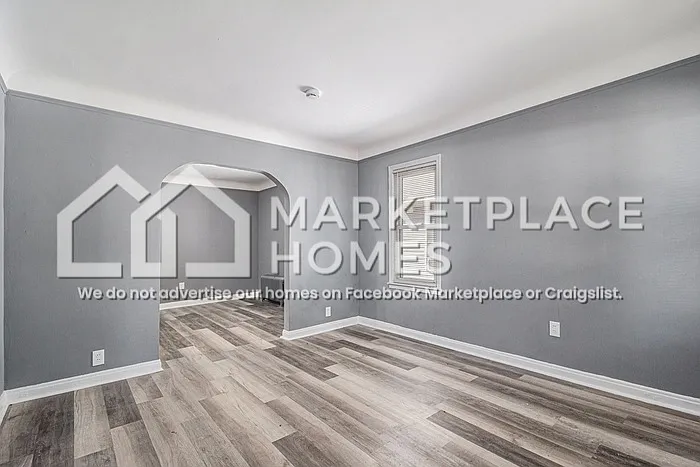 3 bed, 1.0 bath, 877 sqft, $1,395 — Photo 4