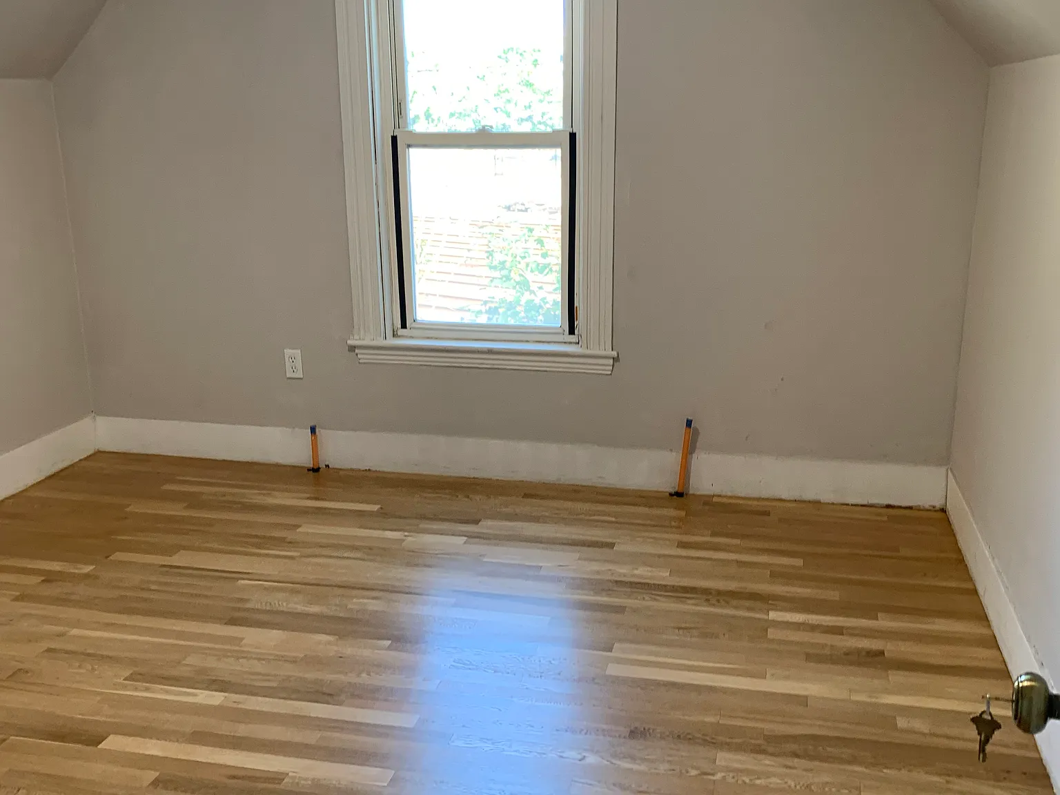 5 bed, 1449 sqft, $6,250 — Photo 1