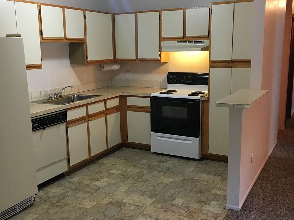 1st image of 43437 Cape Dr