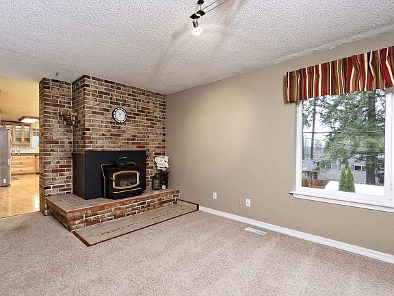4th image of 8923 104th St SW